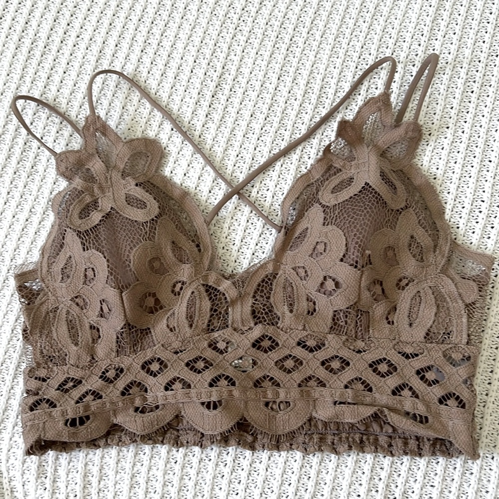 Lacey cross back bralette